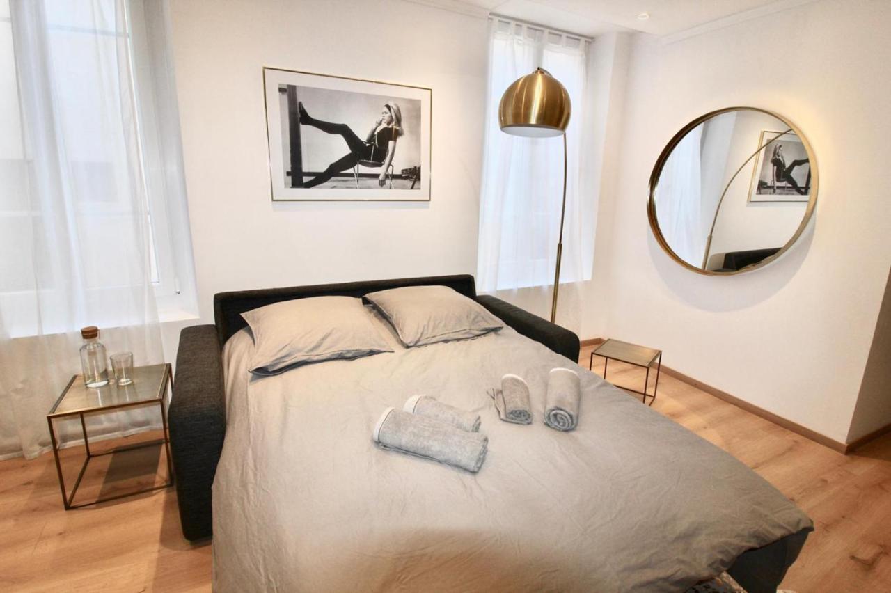 Lovely Apartment Heart Of Golden Square Fiber Wifi Nisa Exterior foto